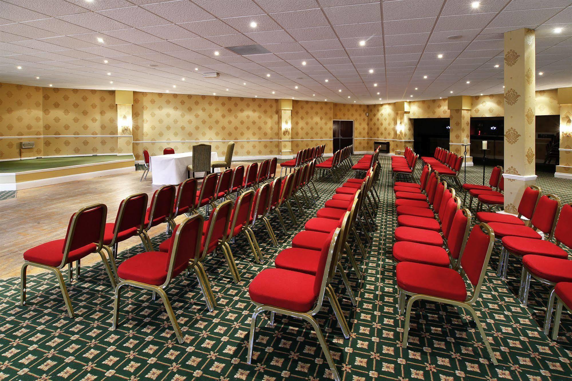 Stafford South Hatherton Hotel ペンクリッジ エクステリア 写真