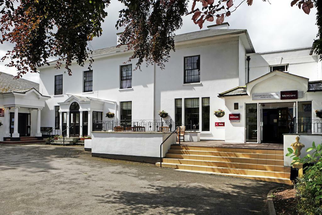 Stafford South Hatherton Hotel ペンクリッジ エクステリア 写真