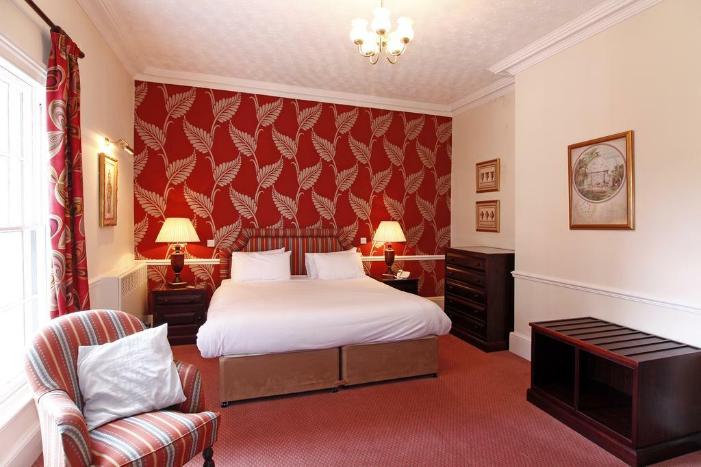Stafford South Hatherton Hotel ペンクリッジ エクステリア 写真